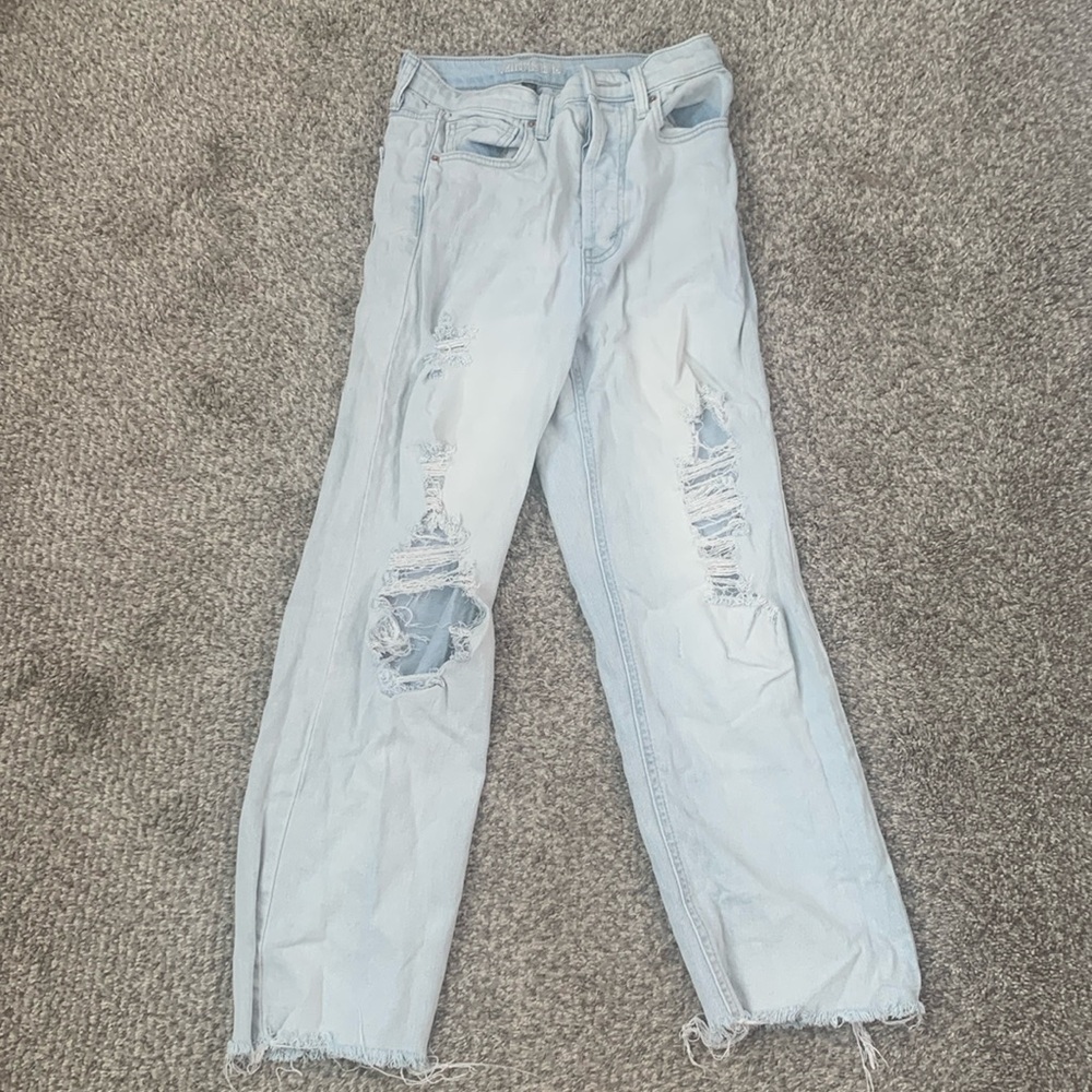 Size 4 Wild Fable Straight Leg Jeans-Lightwash